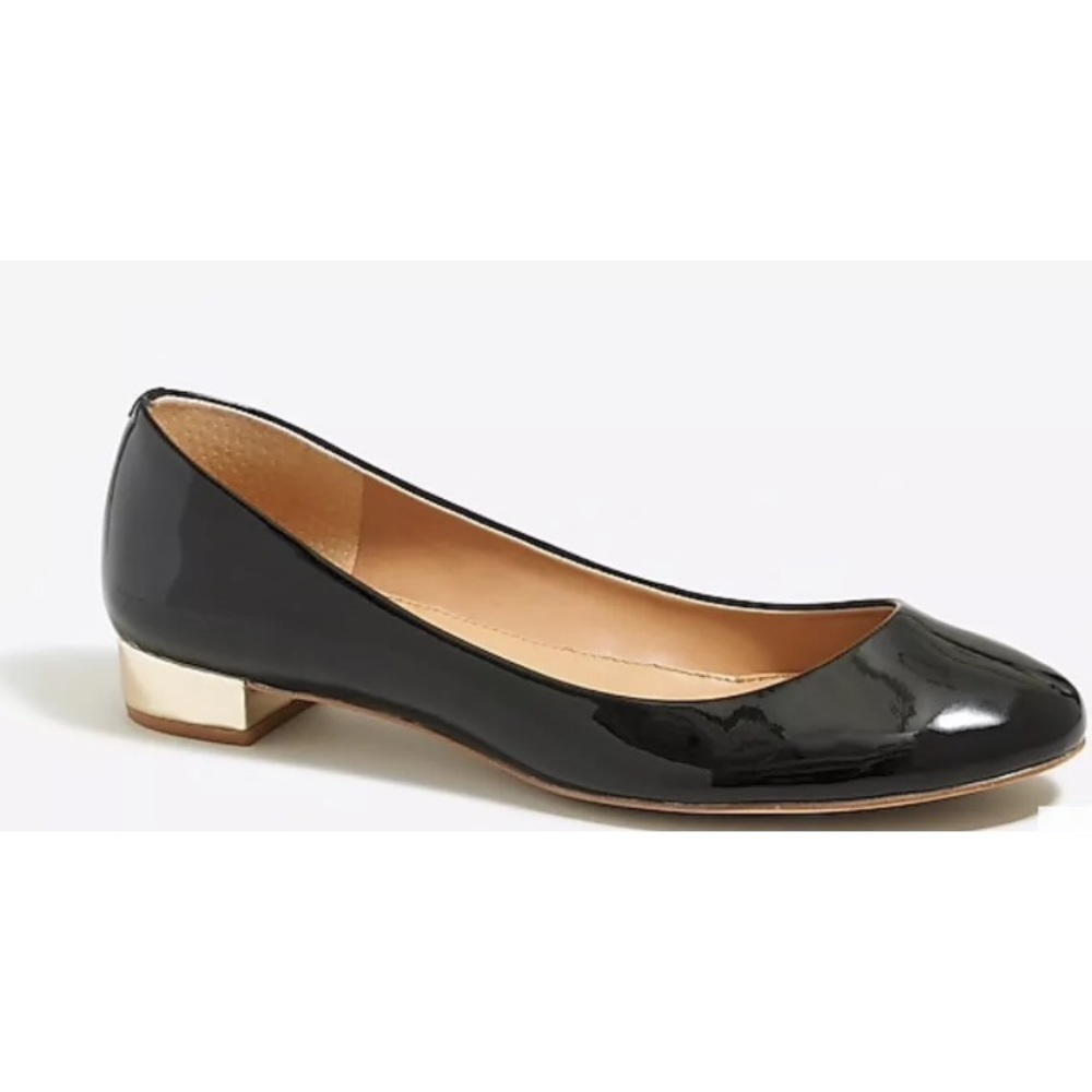 Sexy J. Crew black patent flat with gold heel 8M